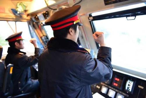 石家莊東華鐵路學(xué)校火車司機(jī)