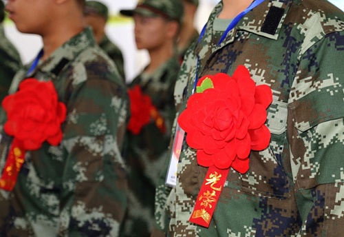 石家莊東華鐵路學(xué)校學(xué)生去當兵保留學(xué)籍嗎？