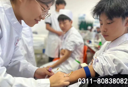 河北同仁醫(yī)學中等專業(yè)學校地址在哪？